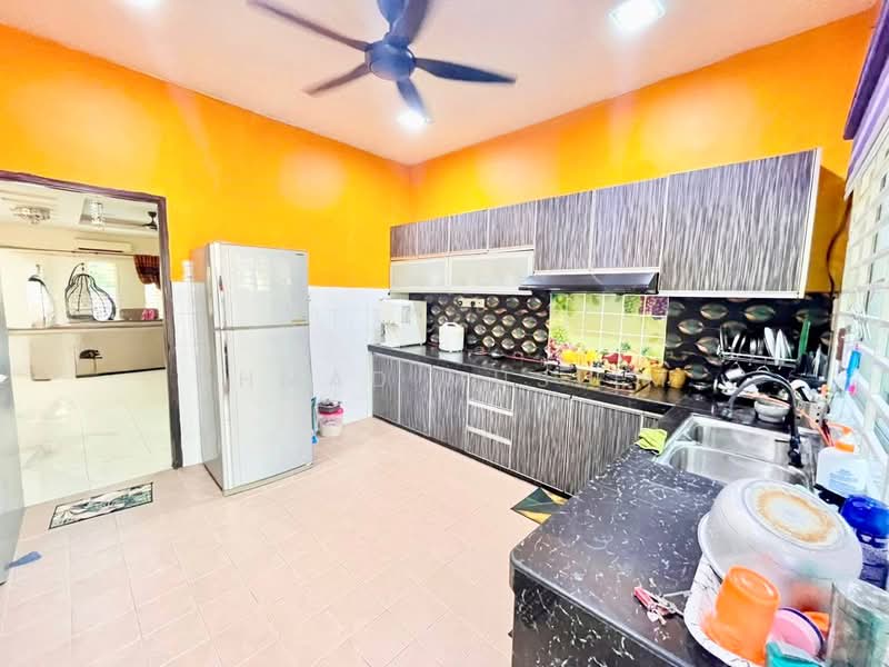 2-storey Terraced House for Sale in Seksyen 23 (Shah Alam) - Ahmad Muslim - Kitchen - PropertyGuru.com.my