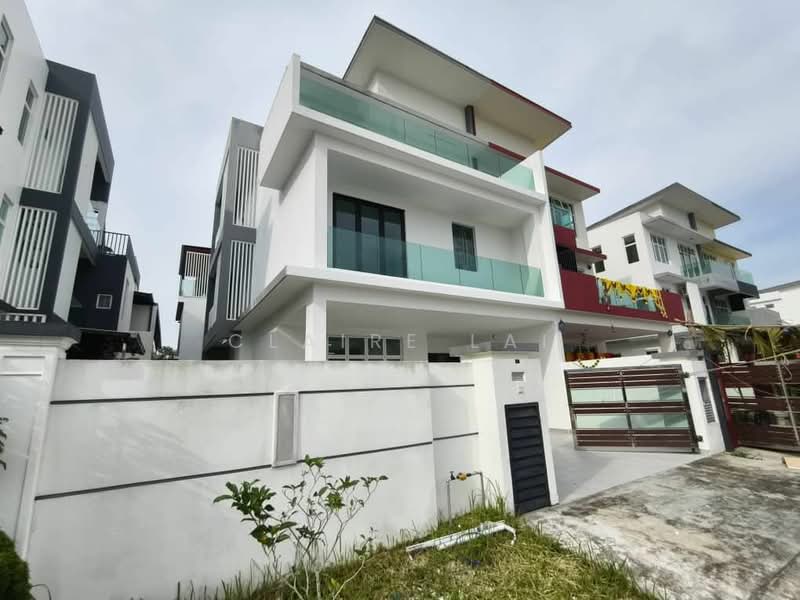 Cluster House for Sale in Skudai (Johor) - Claire Lai - Exterior - PropertyGuru.com.my