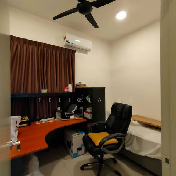 Condominium for Rent at Skyvilla @ D'Island - Felicia Ng - Study - PropertyGuru.com.my