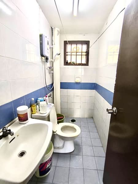 Pangsapuri untuk Dijual di Sri Kenari Apartment - Jessica Boey - Bathroom - PropertyGuru.com.my