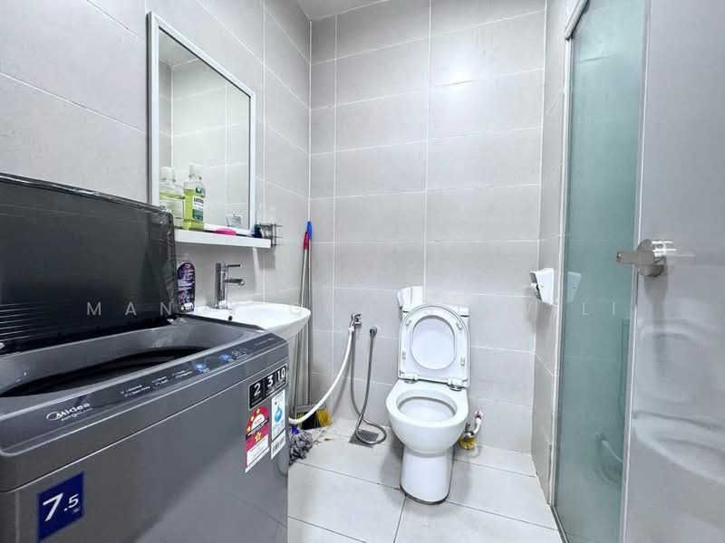 Condominium for Rent at PARC Regency (Residensi Masai) - Mandy Goh Siew Li - Bathroom - PropertyGuru.com.my