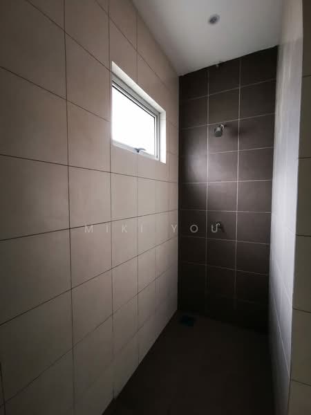 Rumah Teres 2 Tingkat untuk Dijual di Bandar Rimbayu (Telok Panglima Garang) - Miki You - Bathroom - PropertyGuru.com.my