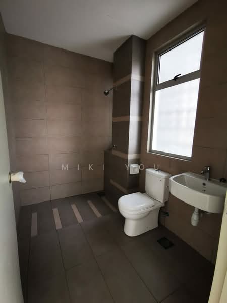 Rumah Teres 2 Tingkat untuk Dijual di Bandar Rimbayu (Telok Panglima Garang) - Miki You - Bathroom - PropertyGuru.com.my