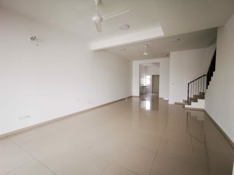Rumah Teres 2 Tingkat untuk Dijual di Bandar Rimbayu (Telok Panglima Garang) - Miki You - Living Room - PropertyGuru.com.my