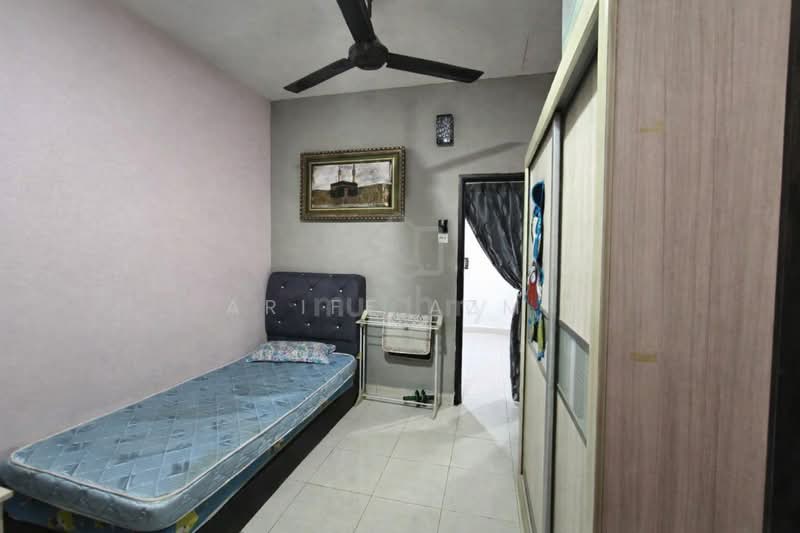 2-storey Terraced House for Sale in Taman Bukit Tiram (Ulu Tiram) - Ariff Azmi - Bedroom - PropertyGuru.com.my