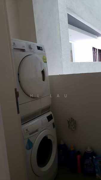 Servis Apartment untuk Dijual di Petalz Residences - HL Lau - Interior - PropertyGuru.com.my