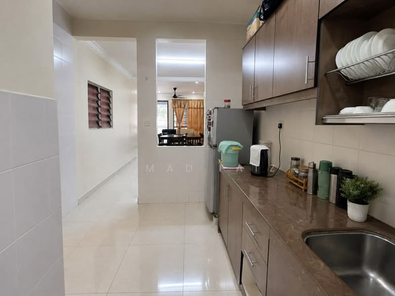 Rumah Teres 1 Tingkat untuk Dijual di Bandar Bukit Raja (Klang) - Ahmad Faiz - Kitchen - PropertyGuru.com.my