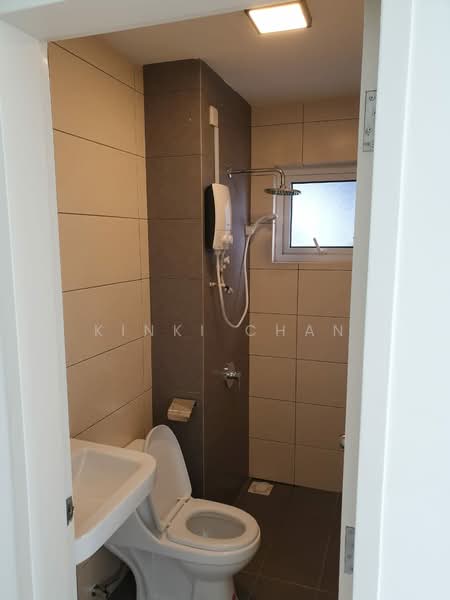 Kondominium untuk Dijual di The Holmes 1 - KINKI CHAN - Bathroom - PropertyGuru.com.my
