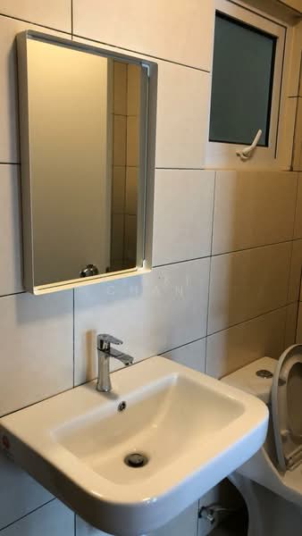 Kondominium untuk Dijual di The Holmes 1 - KINKI CHAN - Bathroom - PropertyGuru.com.my