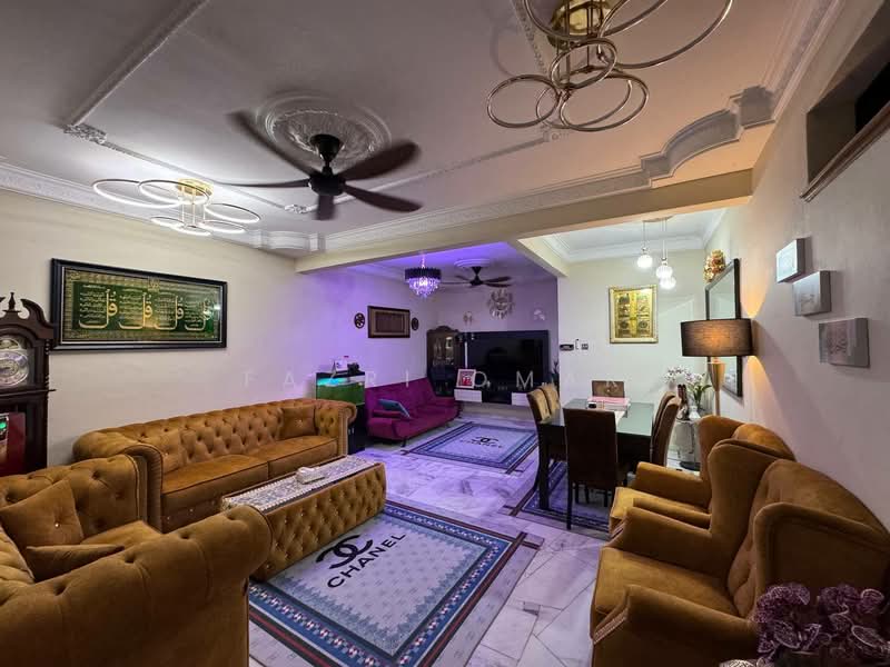 Rumah Teres 2 Tingkat untuk Dijual di Bandar Bukit Raja (Klang) - Fazri Omar - Living Room - PropertyGuru.com.my