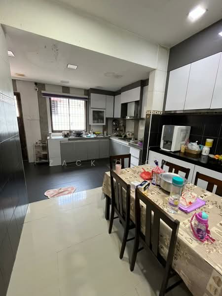 1-storey Terraced House for Sale in Taman Puteri Wangsa (Ulu Tiram) - Zack Chow - Kitchen - PropertyGuru.com.my