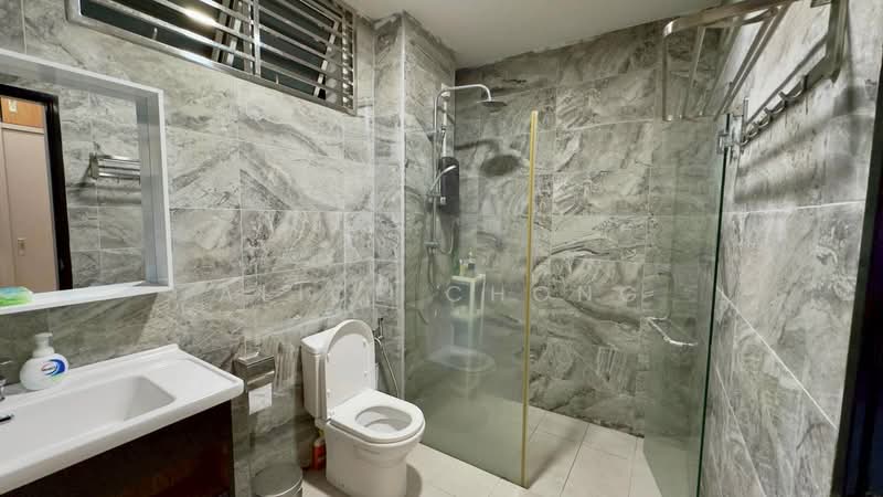 Rumah Berkembar untuk Dijual di Taman Lagenda Putra (Kulai) - Alice Chong - Bathroom - PropertyGuru.com.my