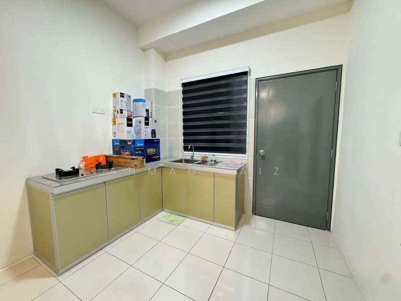 Townhouse for Rent in Dengkil (Selangor) - Ahmad Faiz - Kitchen - PropertyGuru.com.my