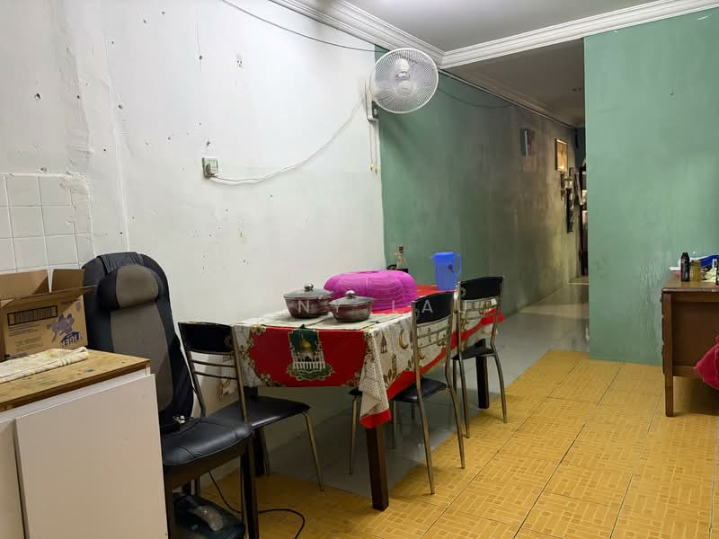 Rumah Teres 1 Tingkat untuk Dijual di Ampang Jaya (Ampang) - Tony Lau - Dining Room - PropertyGuru.com.my