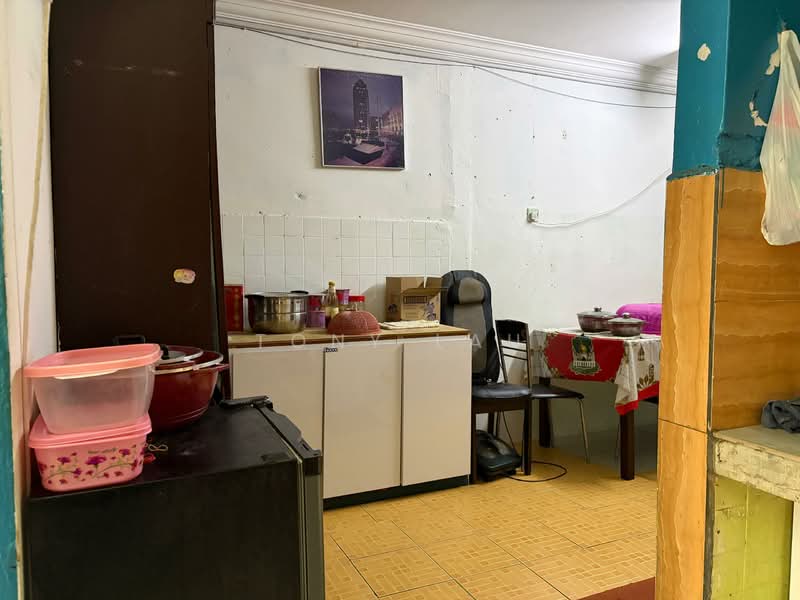 Rumah Teres 1 Tingkat untuk Dijual di Ampang Jaya (Ampang) - Tony Lau - Kitchen - PropertyGuru.com.my
