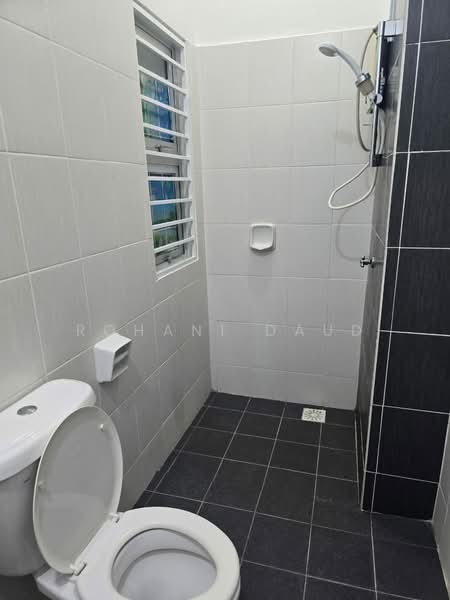 Service Residence for Rent at Saville @ Kajang - Rohani Daud - Bathroom - PropertyGuru.com.my