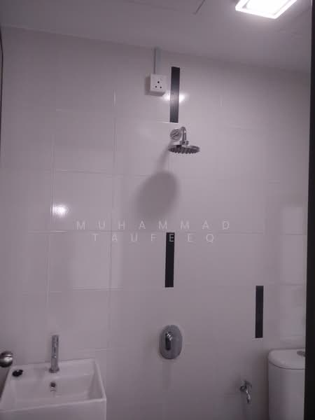 Servis Apartment untuk Disewa di Suria Jaya - Muhammad Taufeeq - Bathroom - PropertyGuru.com.my