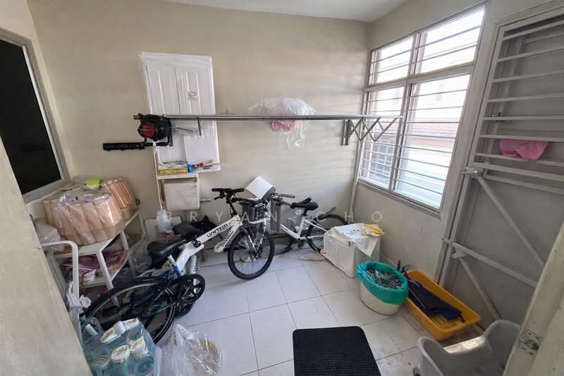 2-storey Terraced House for Sale in Bandar Teknologi Kajang (Kajang) - Bryan Cho - Balcony - PropertyGuru.com.my