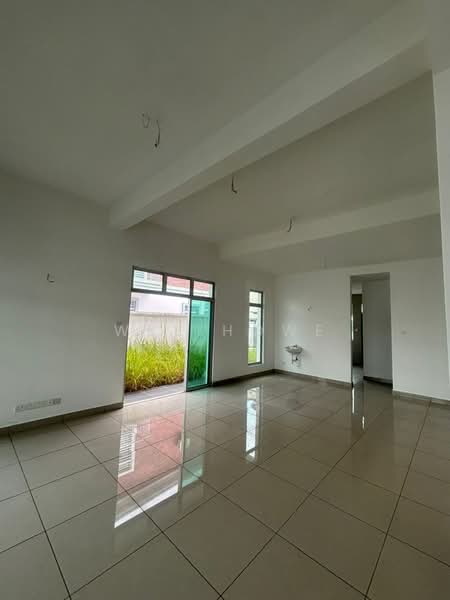 2-storey Terraced House for Sale in Bandar Indahpura (Kulai) - Wee Howe - Living Room - PropertyGuru.com.my