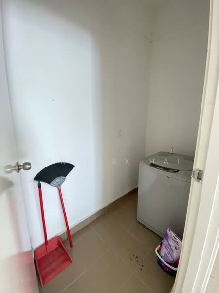 Apartment for Sale at Nusa Heights (Nusa Puncak) - Tan Teak Hai - Interior - PropertyGuru.com.my