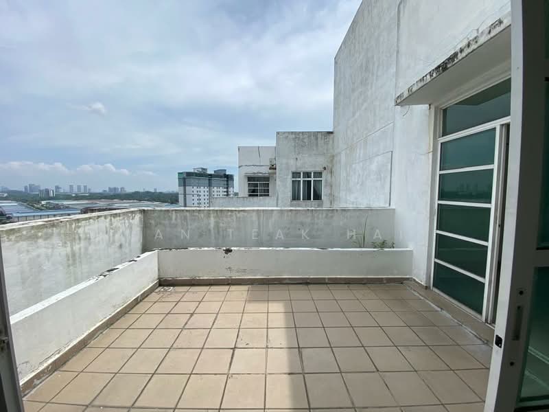 Apartment for Sale at Nusa Heights (Nusa Puncak) - Tan Teak Hai - Balcony - PropertyGuru.com.my