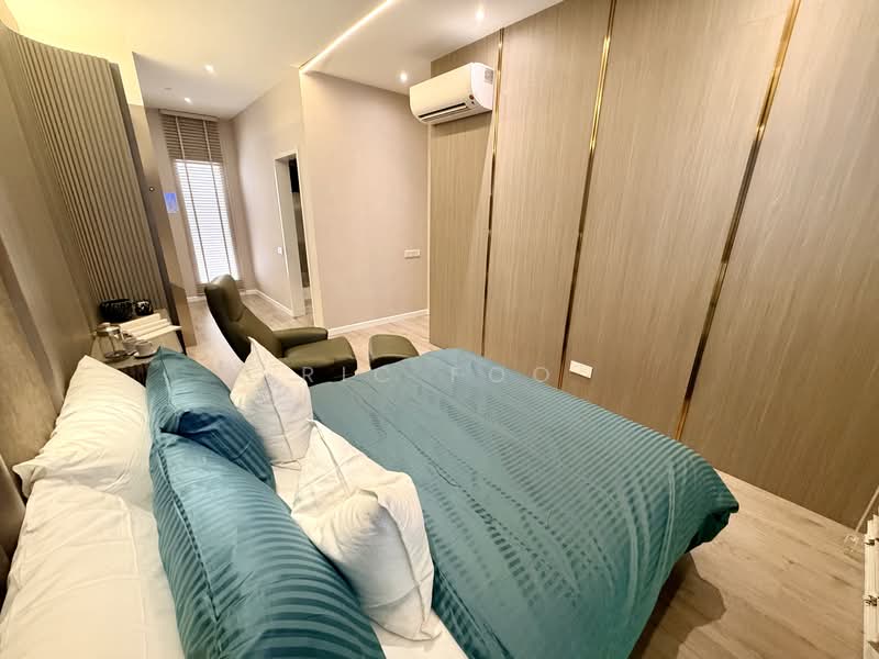 Servis Apartment untuk Dijual di The Queenwoodz @ Bukit Jalil - Ric Foo - Bright Bedroom with Spacious Feel - PropertyGuru.com.my