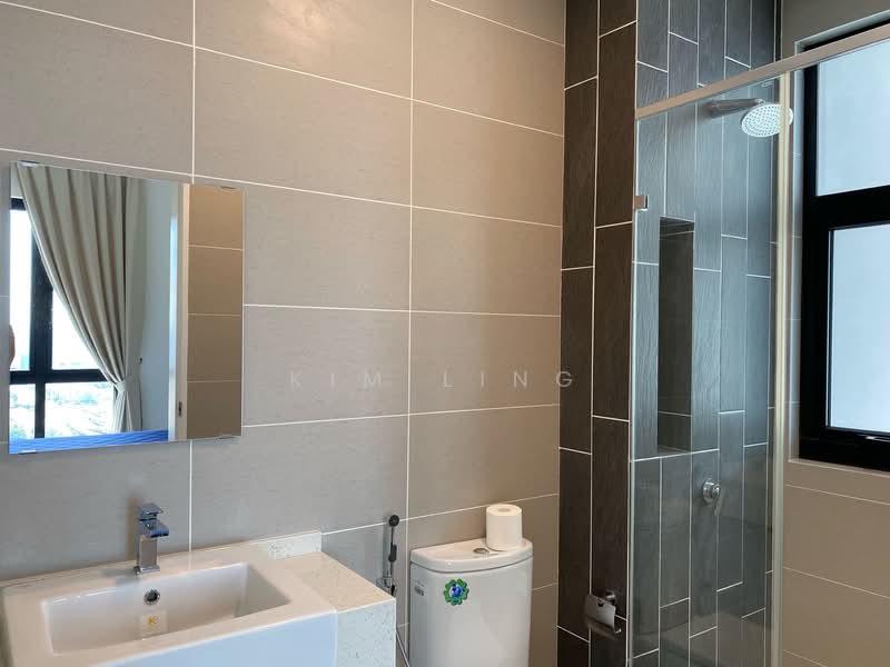 Kondominium untuk Disewa di Sky Condominium (Skyz Residence) - Kim Ling - Bathroom 2 - PropertyGuru.com.my