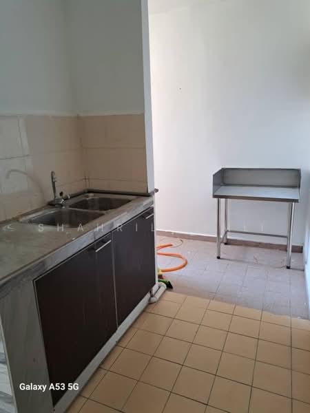 Pangsapuri untuk Disewa di Laguna Biru - Shahril Ramli - Kitchen - PropertyGuru.com.my