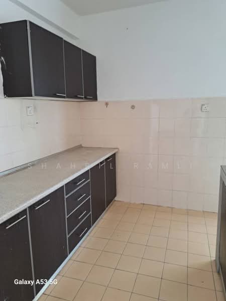 Pangsapuri untuk Disewa di Laguna Biru - Shahril Ramli - Kitchen - PropertyGuru.com.my