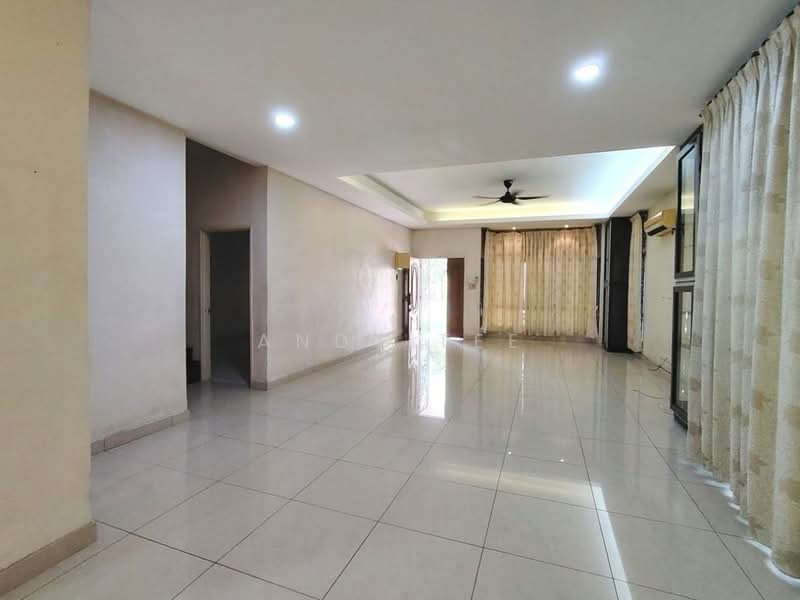 Semi-Detached House for Rent in Bandar Botanic (Klang) - Andy Tee - Living Room - PropertyGuru.com.my