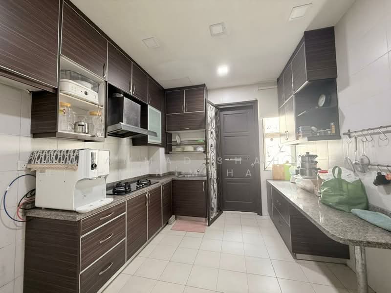 Rumah Banglo untuk Dijual di Kayangan Heights (Shah Alam) - Muhammad Shahrul Ridhwan Mehamad Nasir - Kitchen - PropertyGuru.com.my