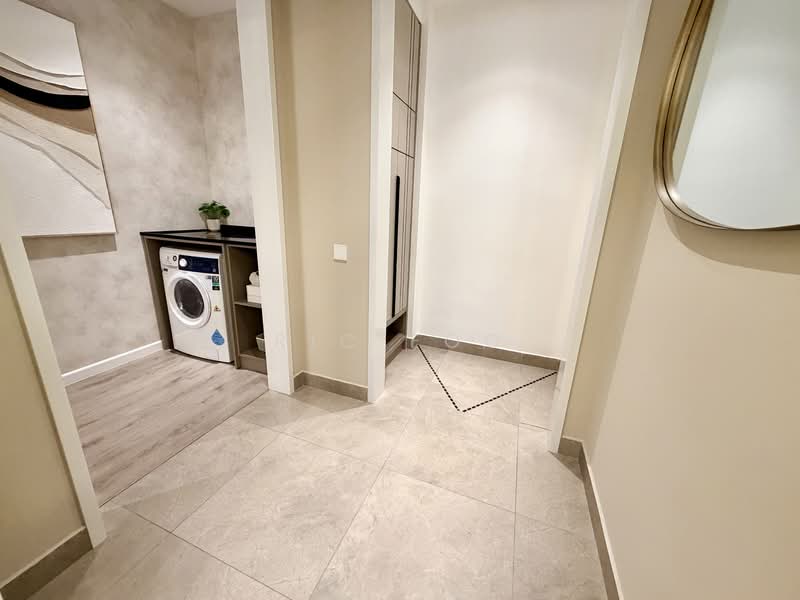 Service Residence for Sale at The Queenwoodz @ Bukit Jalil - Ric Foo - Practical Entrance & Layout Flow - PropertyGuru.com.my
