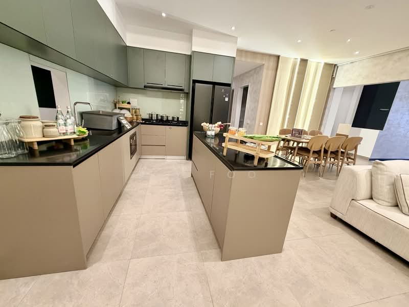 Service Residence for Sale at The Queenwoodz @ Bukit Jalil - Ric Foo - Functional Kitchen with Great Storage - PropertyGuru.com.my