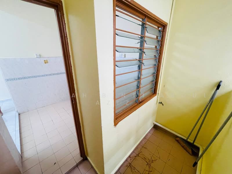 Apartment for Sale at Pangsapuri Sri Alpinia - Rafedah Binti Abdul Aziz - PropertyGuru.com.my