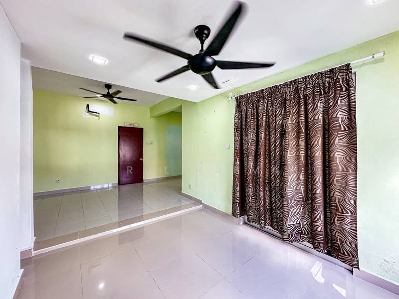 Rumah Teres 2 Tingkat untuk Dijual di Semenyih (Selangor) - Nurul Naemah - Living Room - PropertyGuru.com.my