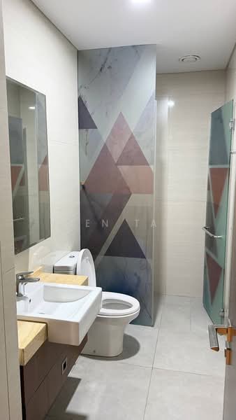 Servis Apartment untuk Disewa di Puteri Cove Residences - Alen Tan - Bathroom - PropertyGuru.com.my