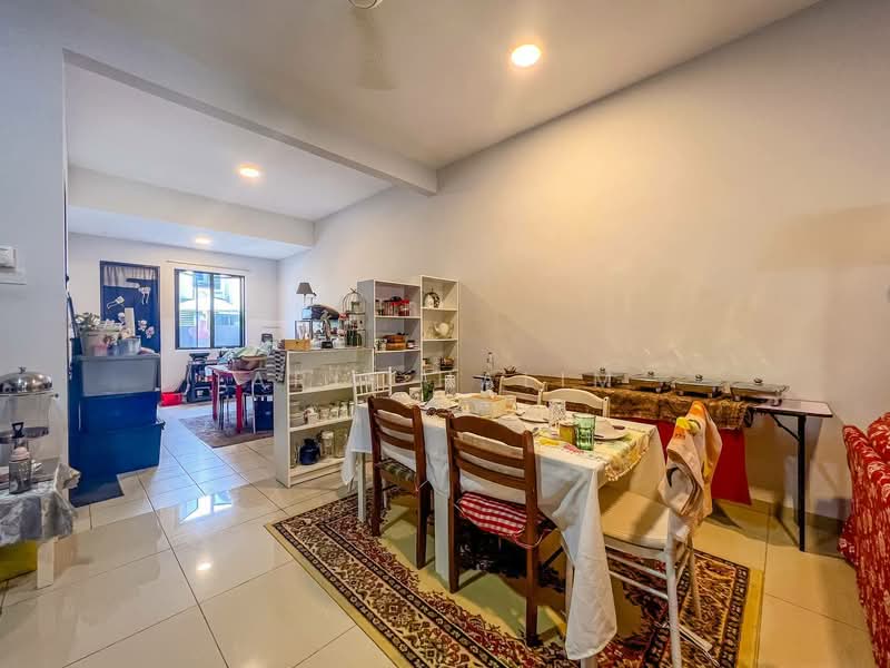 Terraced House for Sale in Kajang East (Semenyih) - Arif Halim - Dining Room - PropertyGuru.com.my