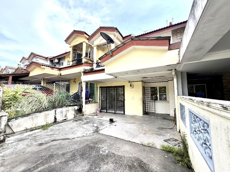 2-storey Terraced House for Sale in Taman Universiti Bangi (Kajang) - Abdul Qadir - Exterior - PropertyGuru.com.my