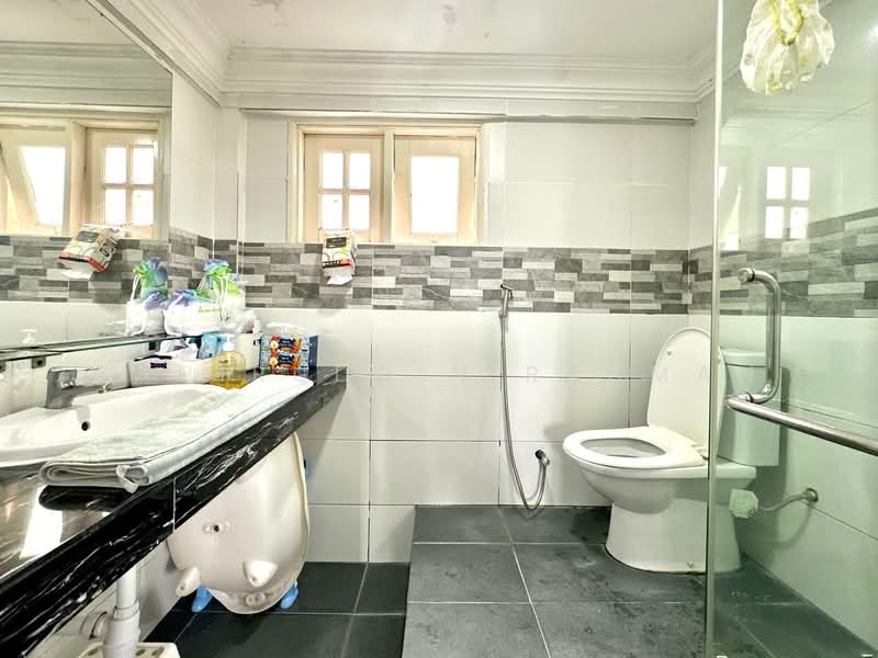 Condominium for Sale at Villaria - Zahiruddin Rahman - Bathroom - PropertyGuru.com.my