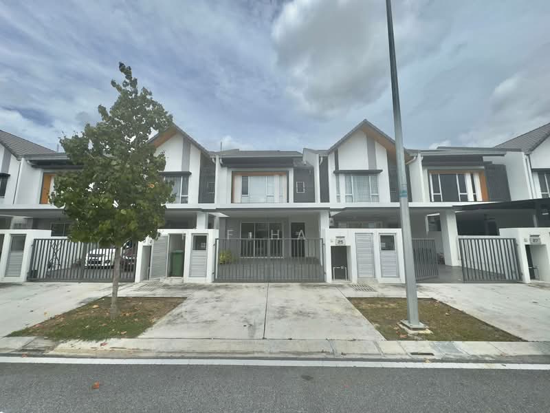 2-storey Terraced House for Sale in Serene Heights (Semenyih) - Arif Halim - Exterior - PropertyGuru.com.my