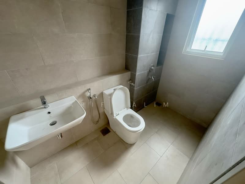 2-storey Terraced House for Sale in Serene Heights (Semenyih) - Arif Halim - Bathroom - PropertyGuru.com.my