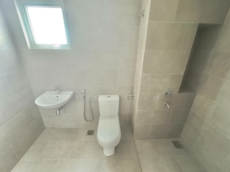 2-storey Terraced House for Sale in Serene Heights (Semenyih) - Arif Halim - Bathroom - PropertyGuru.com.my