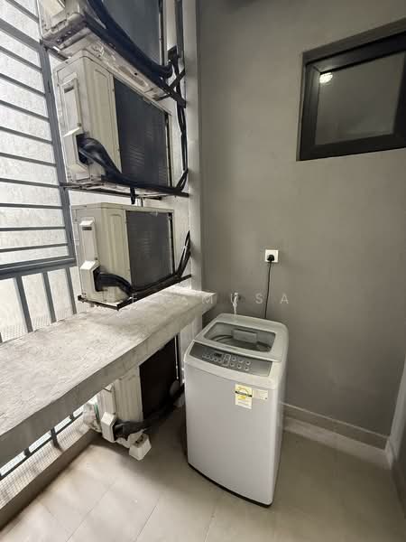Kondominium untuk Disewa di The Haute Gurney - Ben Musa - Balcony - PropertyGuru.com.my