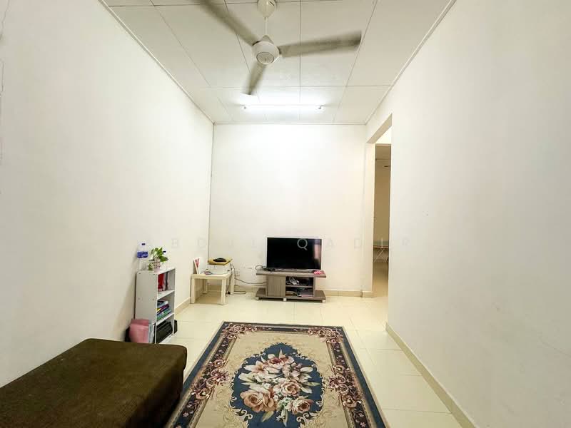 2-storey Terraced House for Sale in Kajang (Selangor) - Abdul Qadir - Living Room - PropertyGuru.com.my