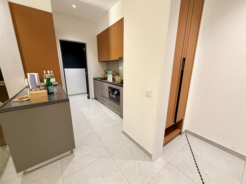Servis Apartment untuk Dijual di The Vividz - Ric Foo - Practical Kitchen with Great Storage - PropertyGuru.com.my