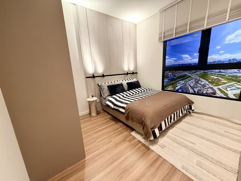 Servis Apartment untuk Dijual di The Vividz - Ric Foo - Bedroom with Beautiful Skyline View - PropertyGuru.com.my