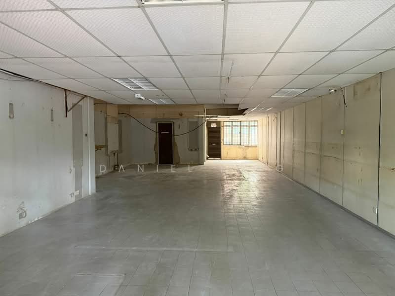Shop for Rent in Johor Bahru (Johor) - Daniel Yong - Interior - PropertyGuru.com.my