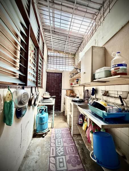 Rumah Teres 2 Tingkat untuk Dijual di Jelutong (Penang) - KK Kwok - Kitchen - PropertyGuru.com.my