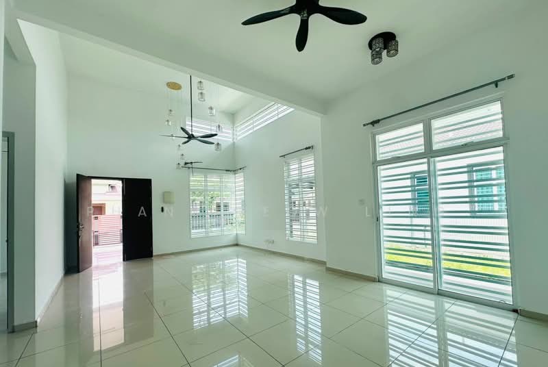 Bungalow for Rent in Taman Belimbing Setia (Durian Tunggal) - Phang Seow Ling - Living Room - PropertyGuru.com.my