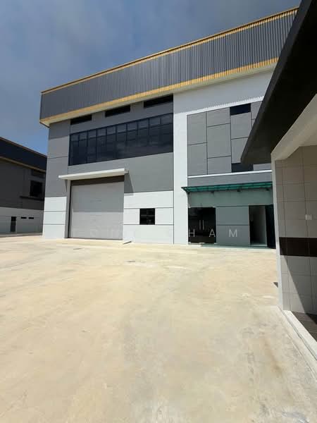 Semi-D Factory for Rent in Kapar (Selangor) - Tony Cham - Exterior - PropertyGuru.com.my